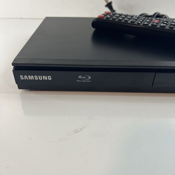 Samsung BD-EM57C Blu-Ray Player Tested And Working With Remote READ - Picture 3 of 11